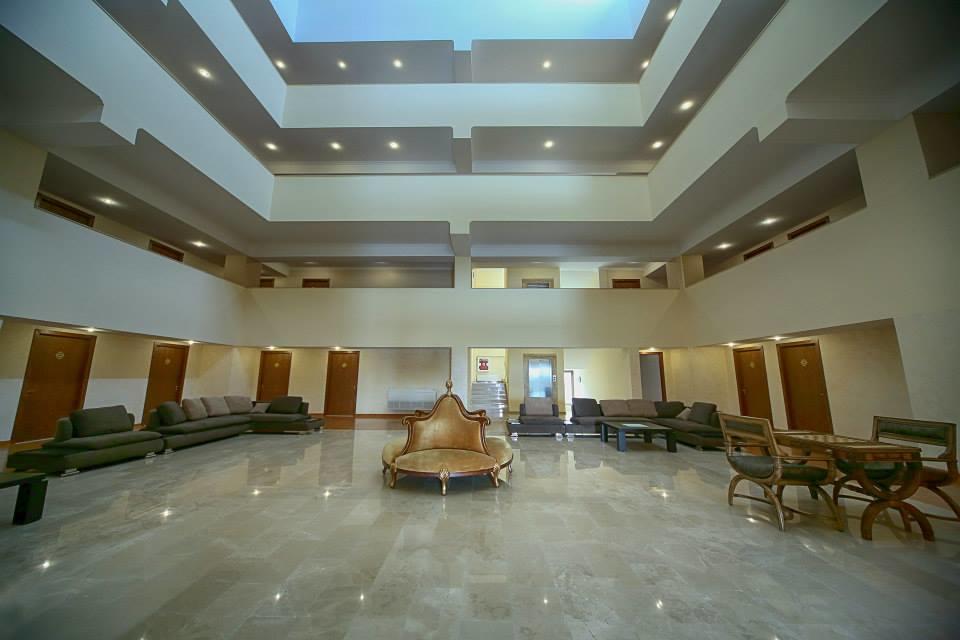 Bagrati 1003 Hotel Кутаиси Екстериор снимка