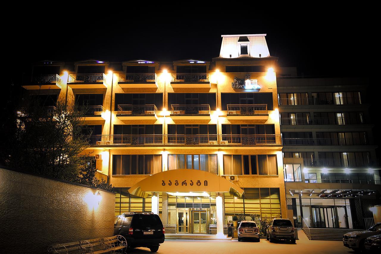 Bagrati 1003 Hotel Кутаиси Екстериор снимка
